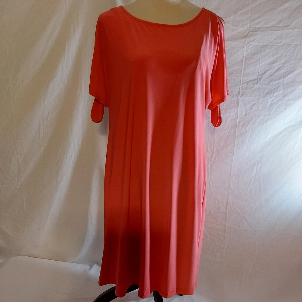 Ronnie Nicole Coral Scoop Neckline Dress Size Large